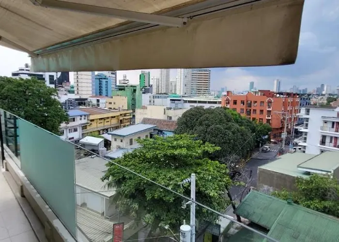 Poblacion Penthouse With Private Roofdeck Appartement